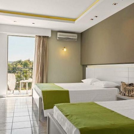 Margarita Hotel Лаганас Екстер'єр фото